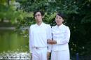 Silences amusants d un couple en blanc 005 * 4368 x 2912 * (4.7MB)